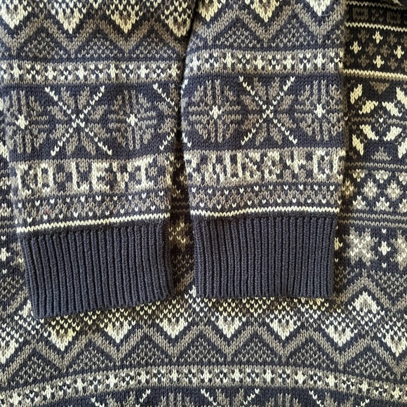 Levi’s Fair Isle Holiday Sweater Navy Blue White Gray Men’s M Winter Knit - Picture 9 of 11